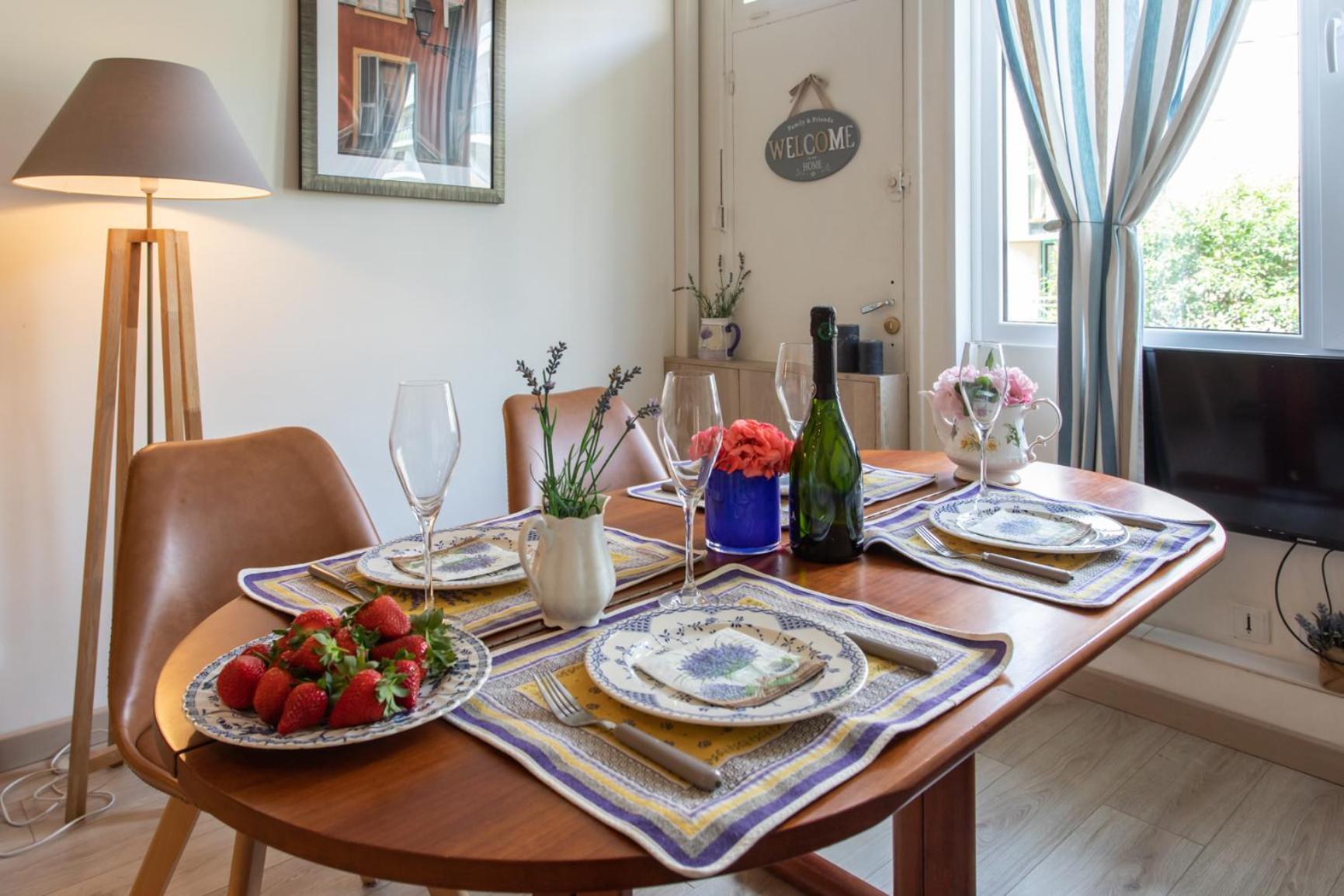 Boutique Apartment La Lavande Free Parking 10 Min Walk Nisa Exterior foto